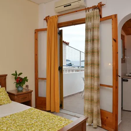Yula Skiathos Town